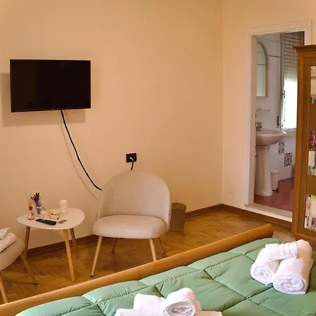 Alojamento de Acomodação e Pequeno-almoço La Casa Di Luciana 3*