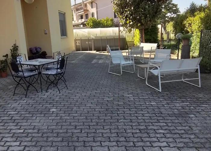 Oda ve Kahvaltı La Casa Di Luciana 3*